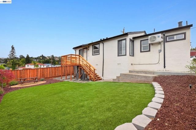 3447 Seven Hills Rd, Castro Valley, CA 94546