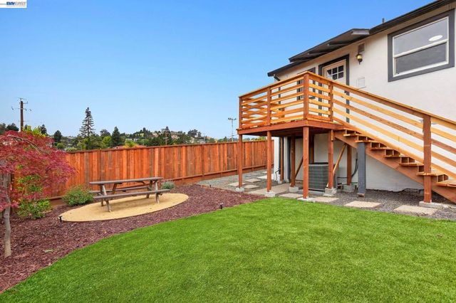 3447 Seven Hills Rd, Castro Valley, CA 94546