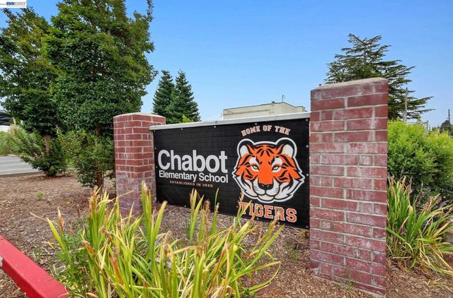 3447 Seven Hills Rd, Castro Valley, CA 94546