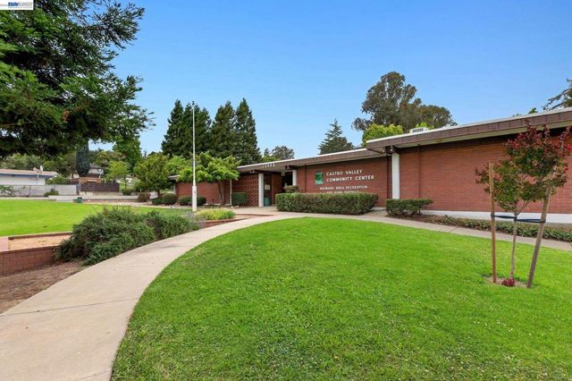 3447 Seven Hills Rd, Castro Valley, CA 94546