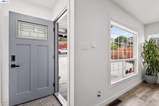 3447 Seven Hills Rd, Castro Valley, CA 94546
