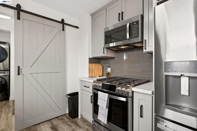 3447 Seven Hills Rd, Castro Valley, CA 94546