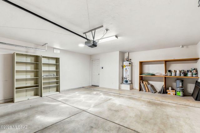 5560 E Miles Circle, Tucson, AZ 85712