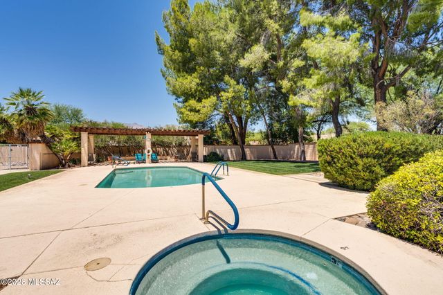 5560 E Miles Circle, Tucson, AZ 85712