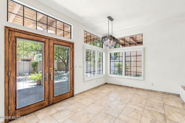 5560 E Miles Circle, Tucson, AZ 85712