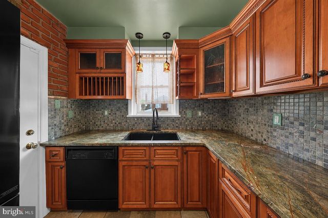 513 W 37TH ST, Wilmington, DE 19802