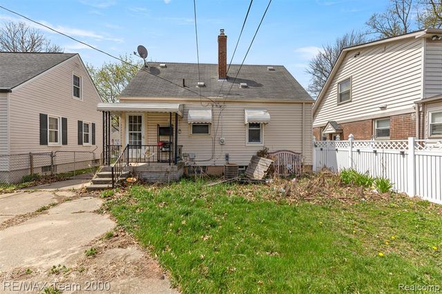 3337 Edgewood Street, Dearborn, MI 48124