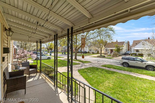 3337 Edgewood Street, Dearborn, MI 48124