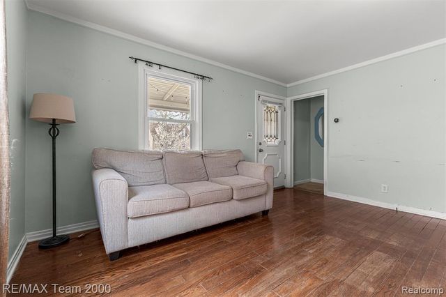 3337 Edgewood Street, Dearborn, MI 48124