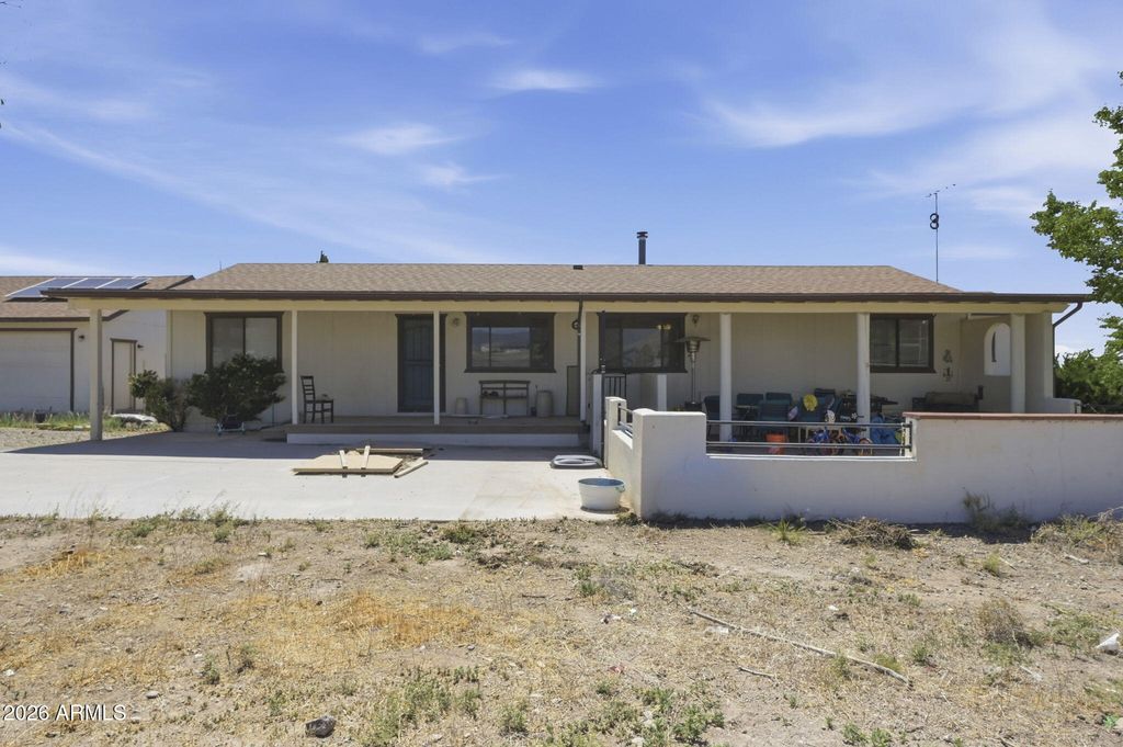 Image 12 of property listing at 9410 E SLASH ARROW Drive, Prescott Valley, AZ 86315