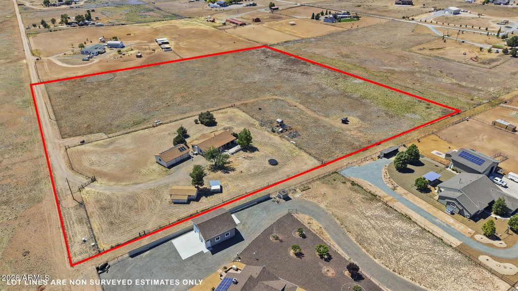 Image 9 of property listing at 9410 E SLASH ARROW Drive, Prescott Valley, AZ 86315