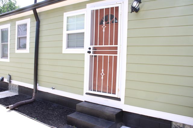 3437 Adams Street, Indianapolis, IN 46218