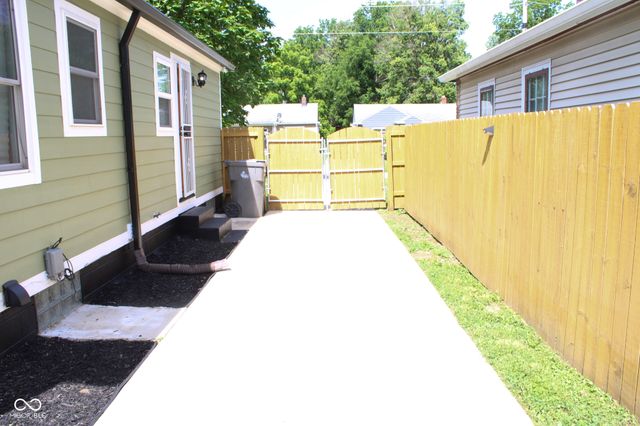 3437 Adams Street, Indianapolis, IN 46218