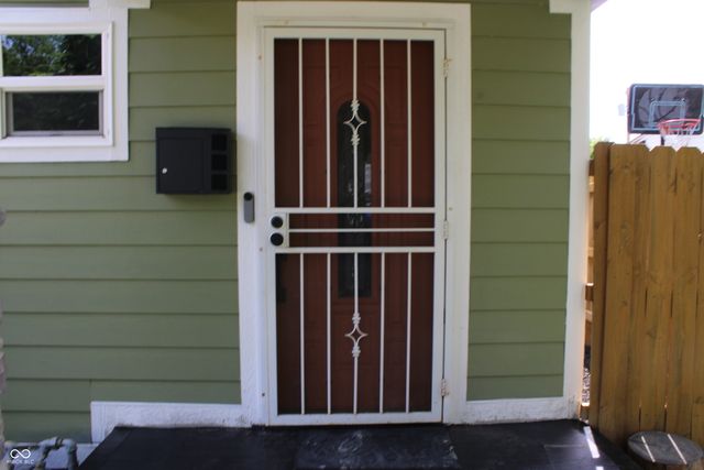 3437 Adams Street, Indianapolis, IN 46218