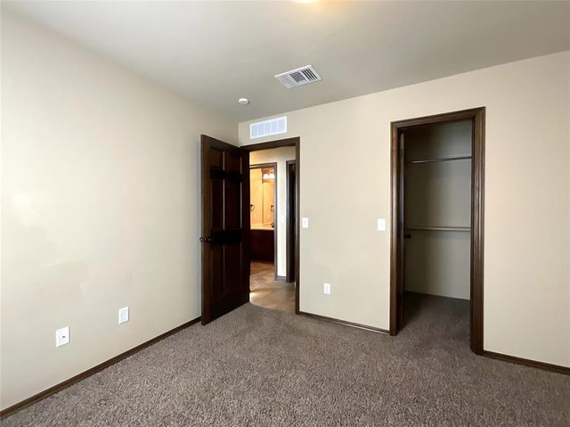 3832 Kings Canyon Road, Norman, OK 73071