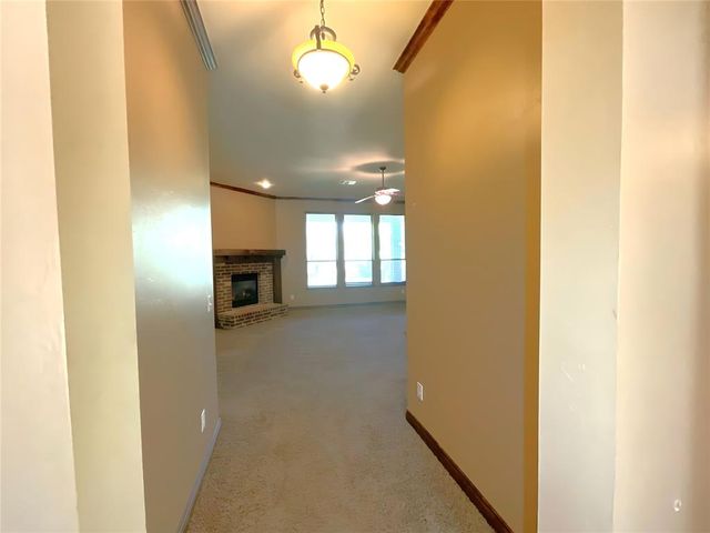 3832 Kings Canyon Road, Norman, OK 73071