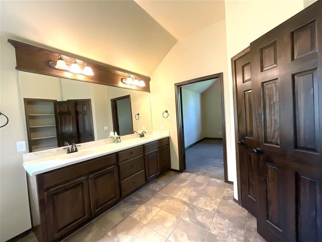 3832 Kings Canyon Road, Norman, OK 73071