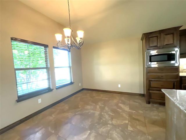 3832 Kings Canyon Road, Norman, OK 73071