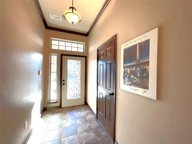 3832 Kings Canyon Road, Norman, OK 73071