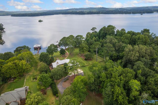 3424 Creek Path Road, Guntersville, AL 35976