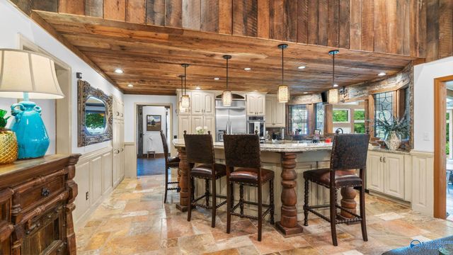 3424 Creek Path Road, Guntersville, AL 35976