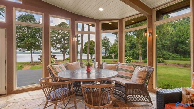 3424 Creek Path Road, Guntersville, AL 35976