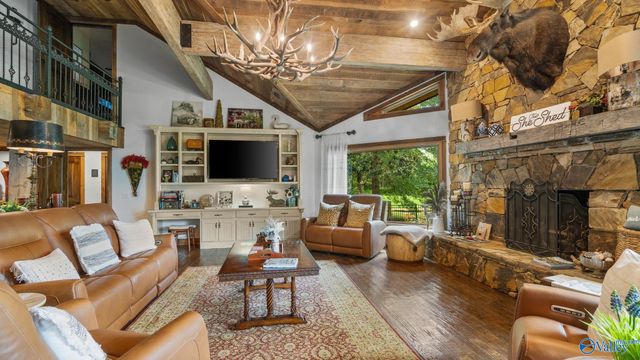 3424 Creek Path Road, Guntersville, AL 35976