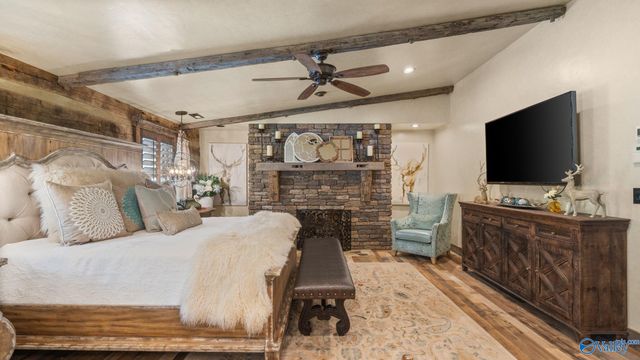 3424 Creek Path Road, Guntersville, AL 35976