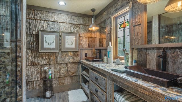 3424 Creek Path Road, Guntersville, AL 35976