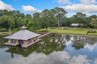 3424 Creek Path Road, Guntersville, AL 35976