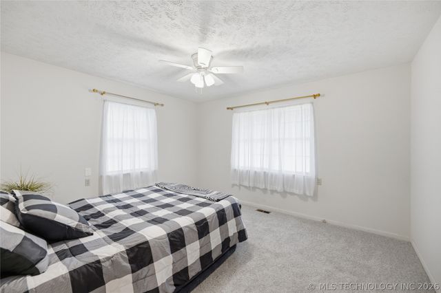 119 W Ross Street, Locust Grove, OK 74352
