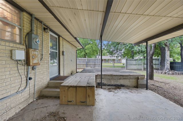 119 W Ross Street, Locust Grove, OK 74352