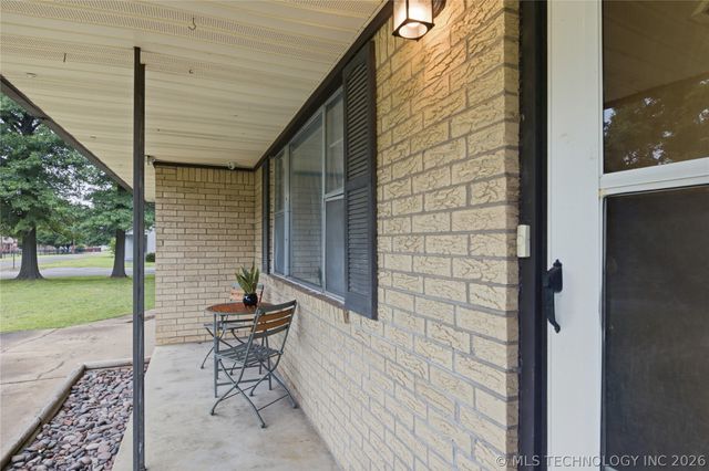 119 W Ross Street, Locust Grove, OK 74352