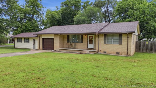 119 W Ross Street, Locust Grove, OK 74352