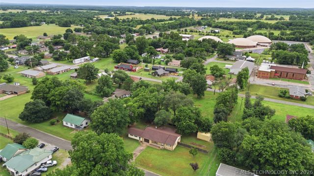 119 W Ross Street, Locust Grove, OK 74352