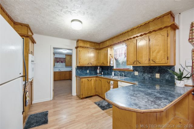 119 W Ross Street, Locust Grove, OK 74352