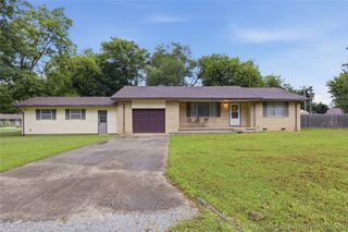 119 W Ross Street, Locust Grove, OK 74352