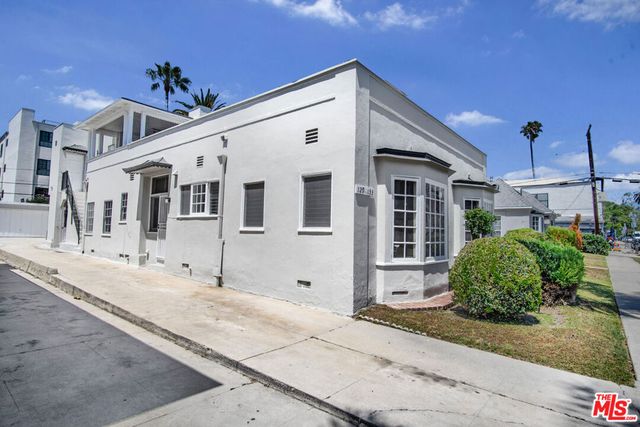 129 N Flores Street, Los Angeles, CA 90048