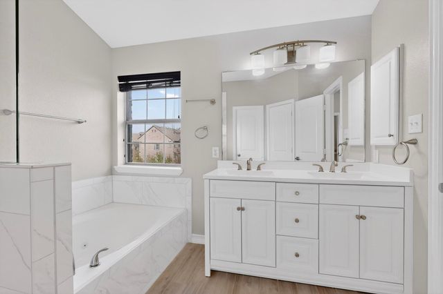 1527 Biltmore Lane, Irving, TX 75063