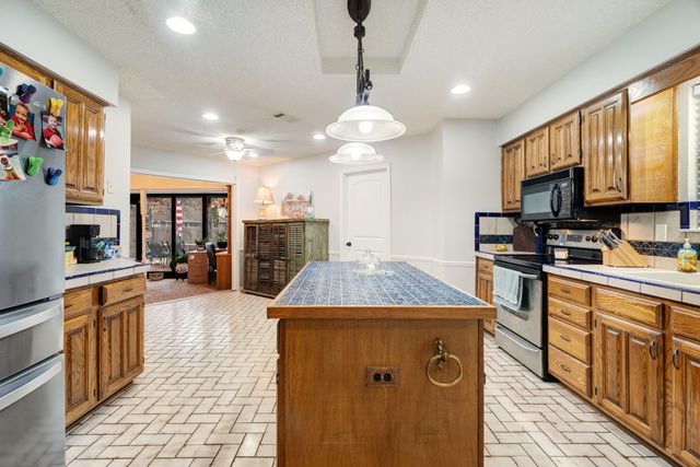 4145 Sleepy Hollow, Reno, TX 75462