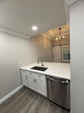 14207 SHADOW MOSS LANE 202, Tampa, FL 33613