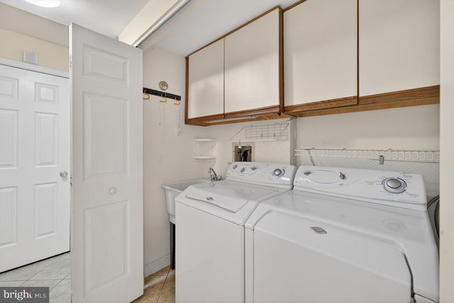 30 WOODS WAY, Wilmington, DE 19809