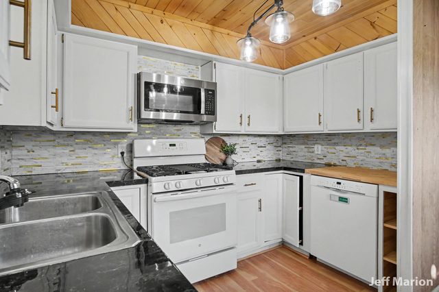 301 N Clay Street, Greenville, MI 48838