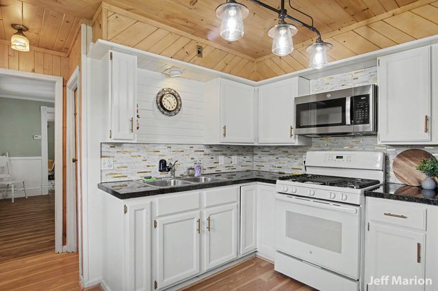 301 N Clay Street, Greenville, MI 48838