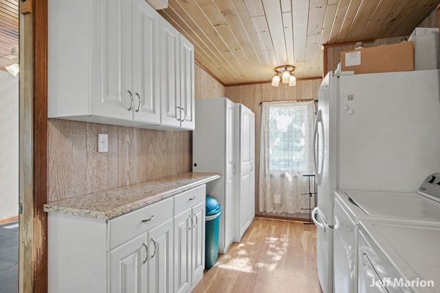301 N Clay Street, Greenville, MI 48838