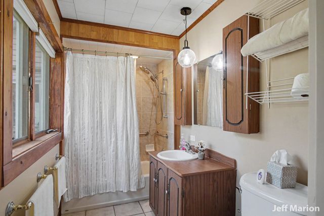 301 N Clay Street, Greenville, MI 48838
