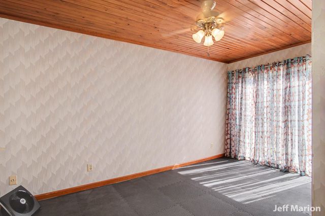 301 N Clay Street, Greenville, MI 48838