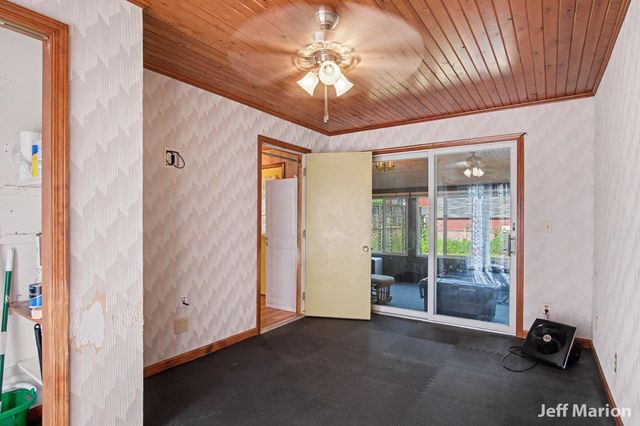 301 N Clay Street, Greenville, MI 48838