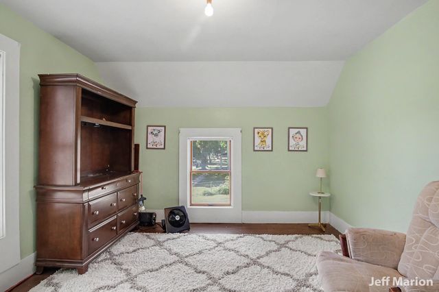 301 N Clay Street, Greenville, MI 48838