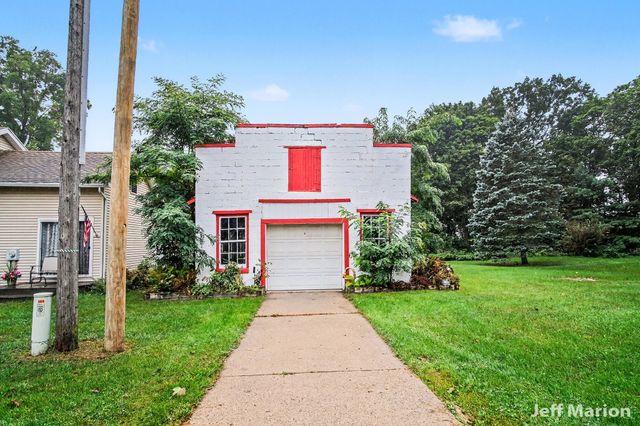 301 N Clay Street, Greenville, MI 48838